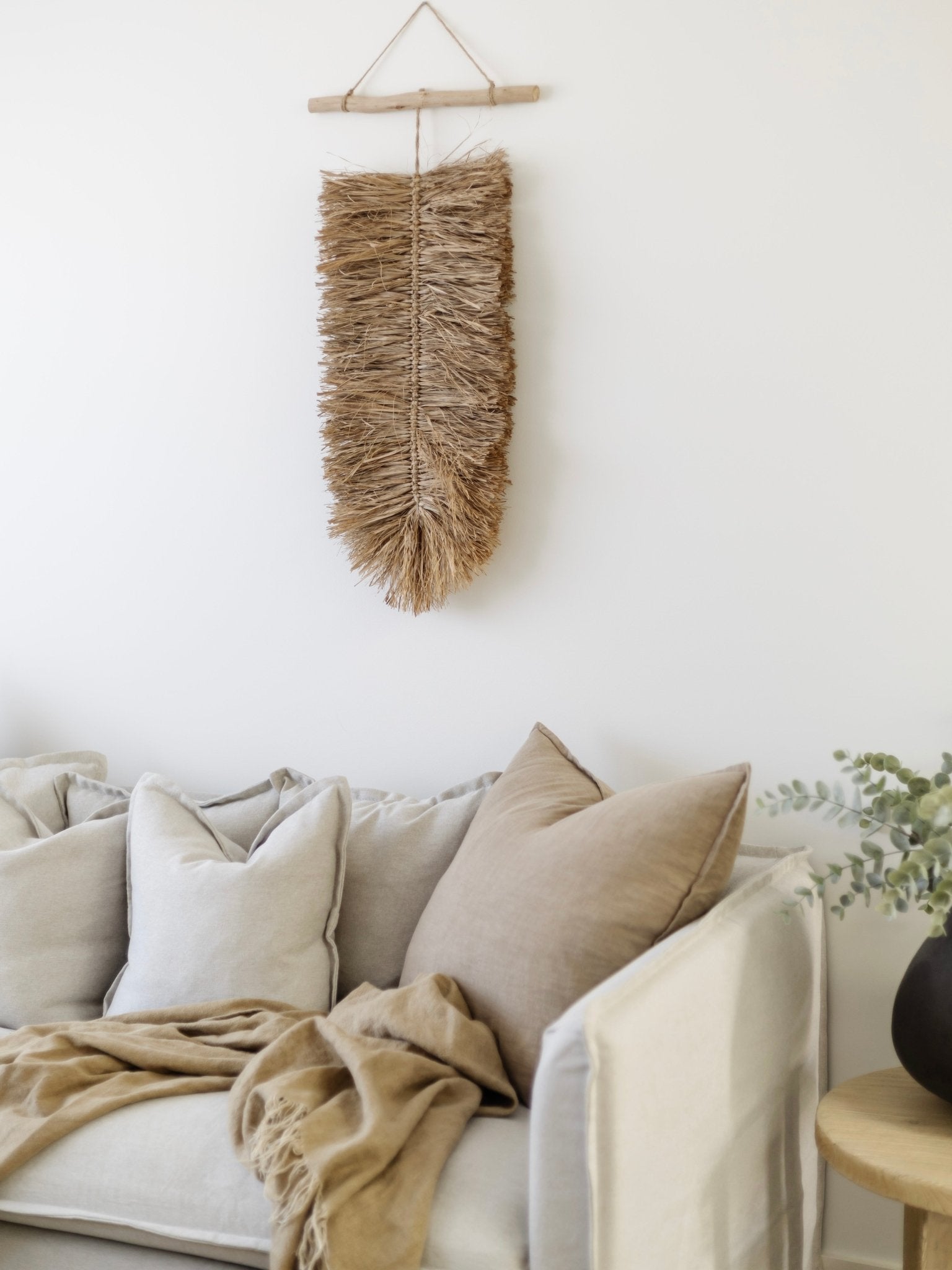 Arla | Raffia Leaf Wall Hanging - Wander & Wild Home