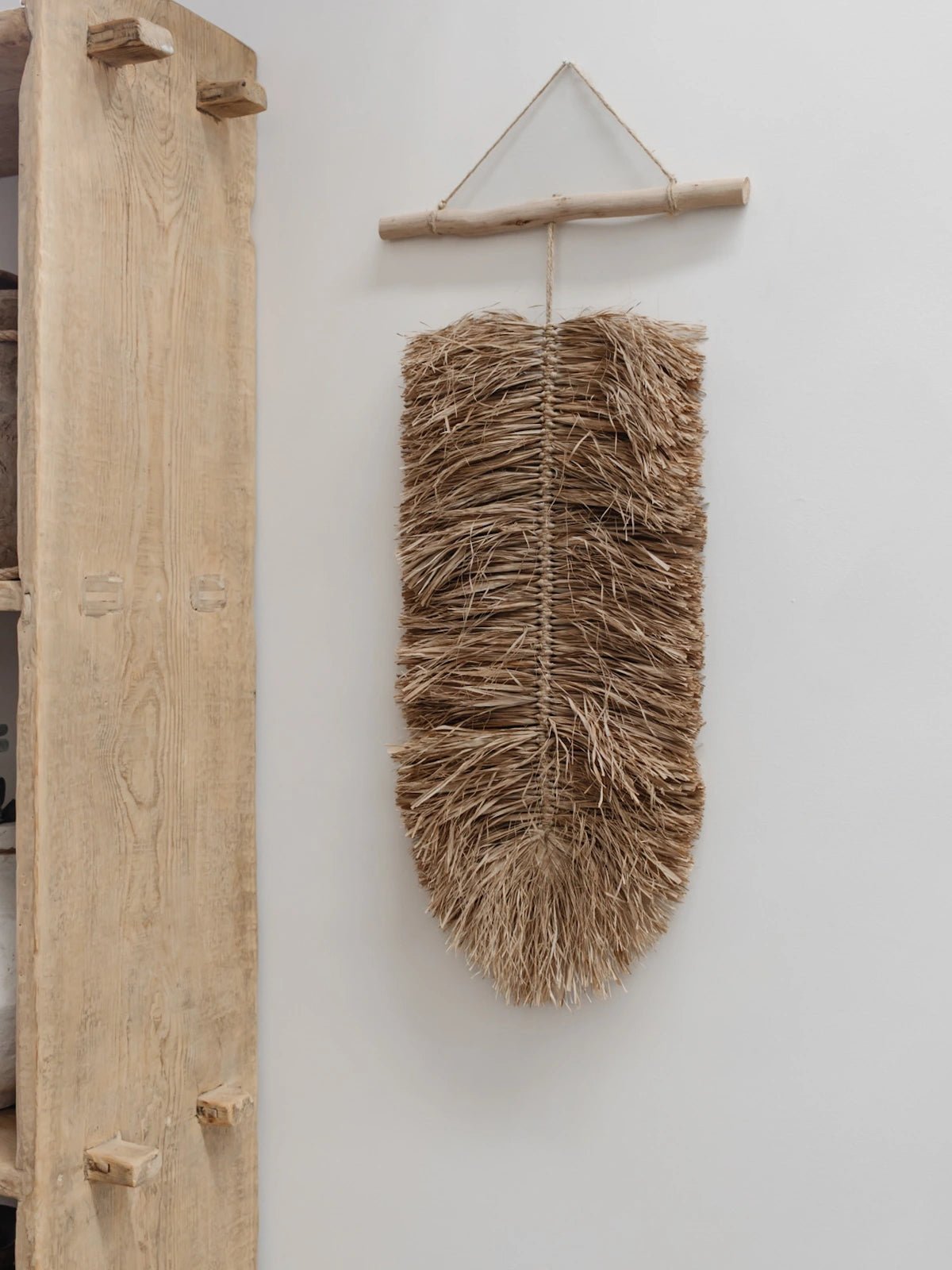 Arla | Raffia Leaf Wall Hanging - Wander & Wild Home