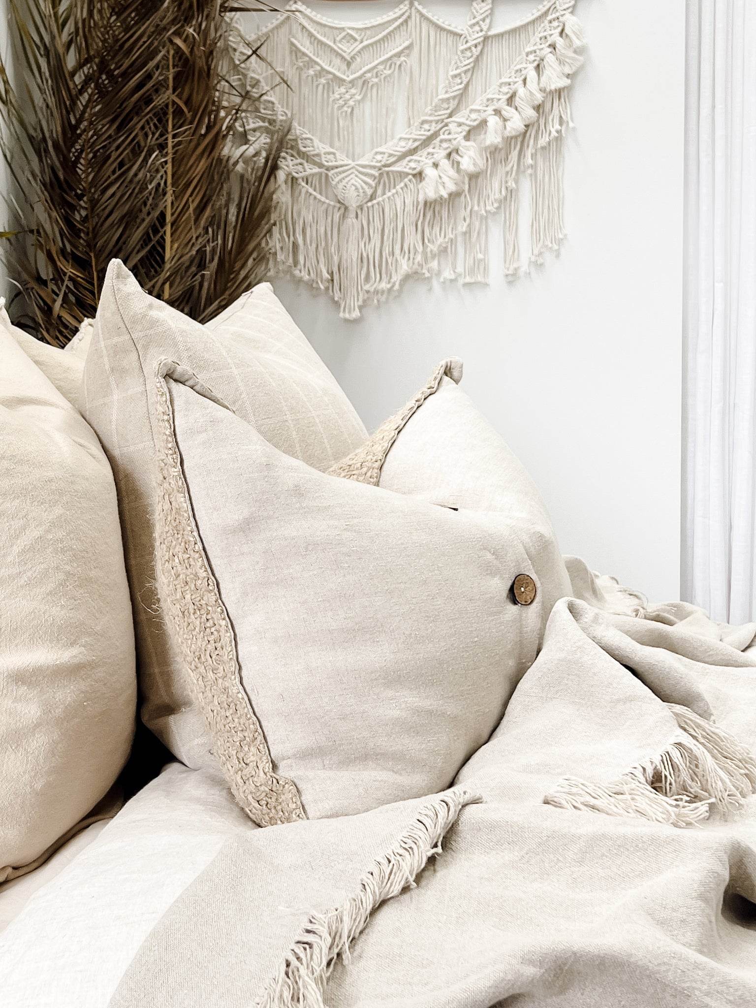 Dantè Rustic Hand-loomed Linen Cushion - Wander & Wild Home