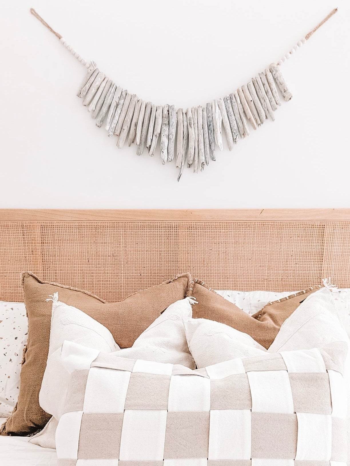 Gia Driftwood Garland Hanging - Wander & Wild Home