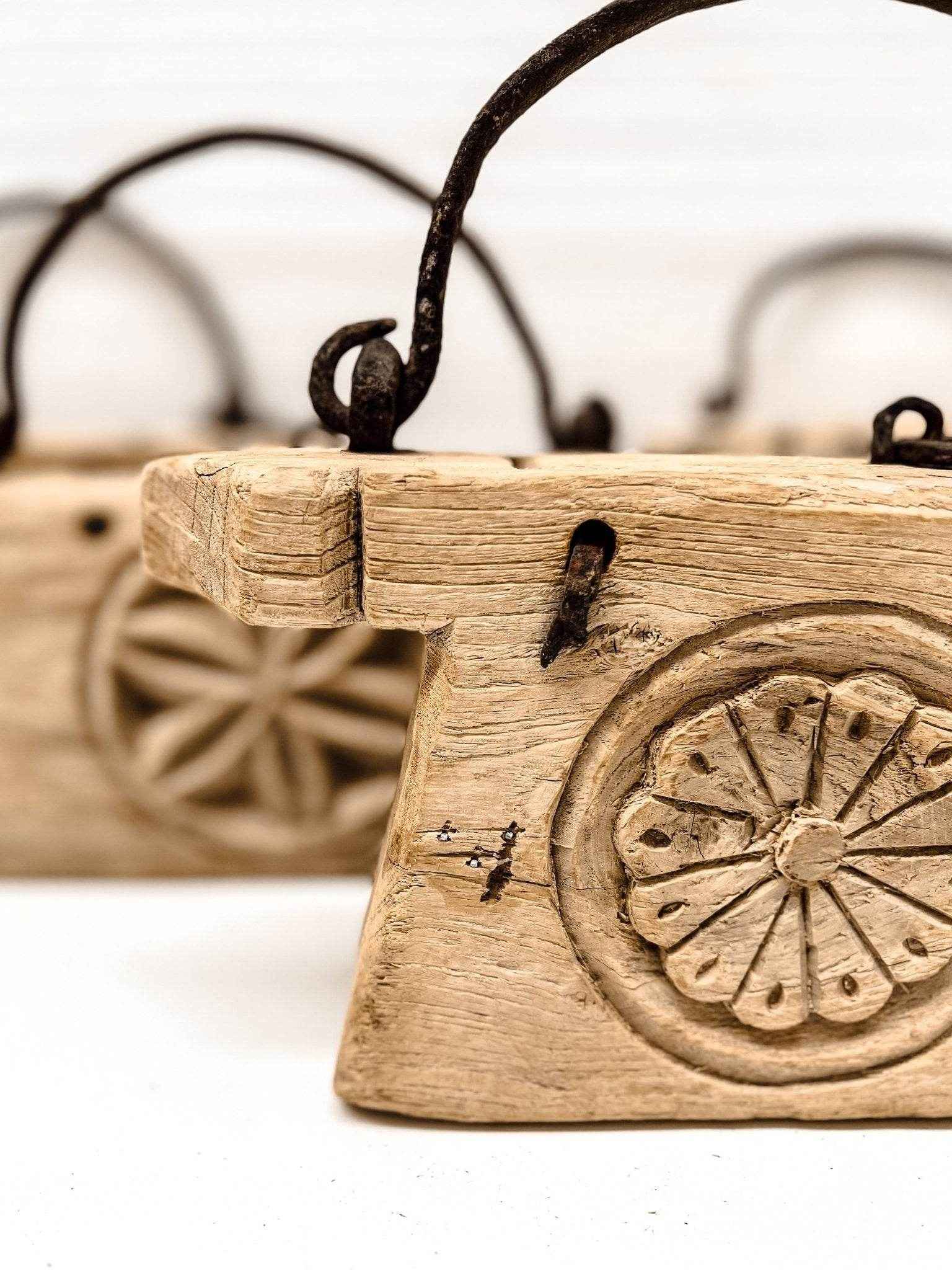 Indian Vintage Oil Pot -Natural