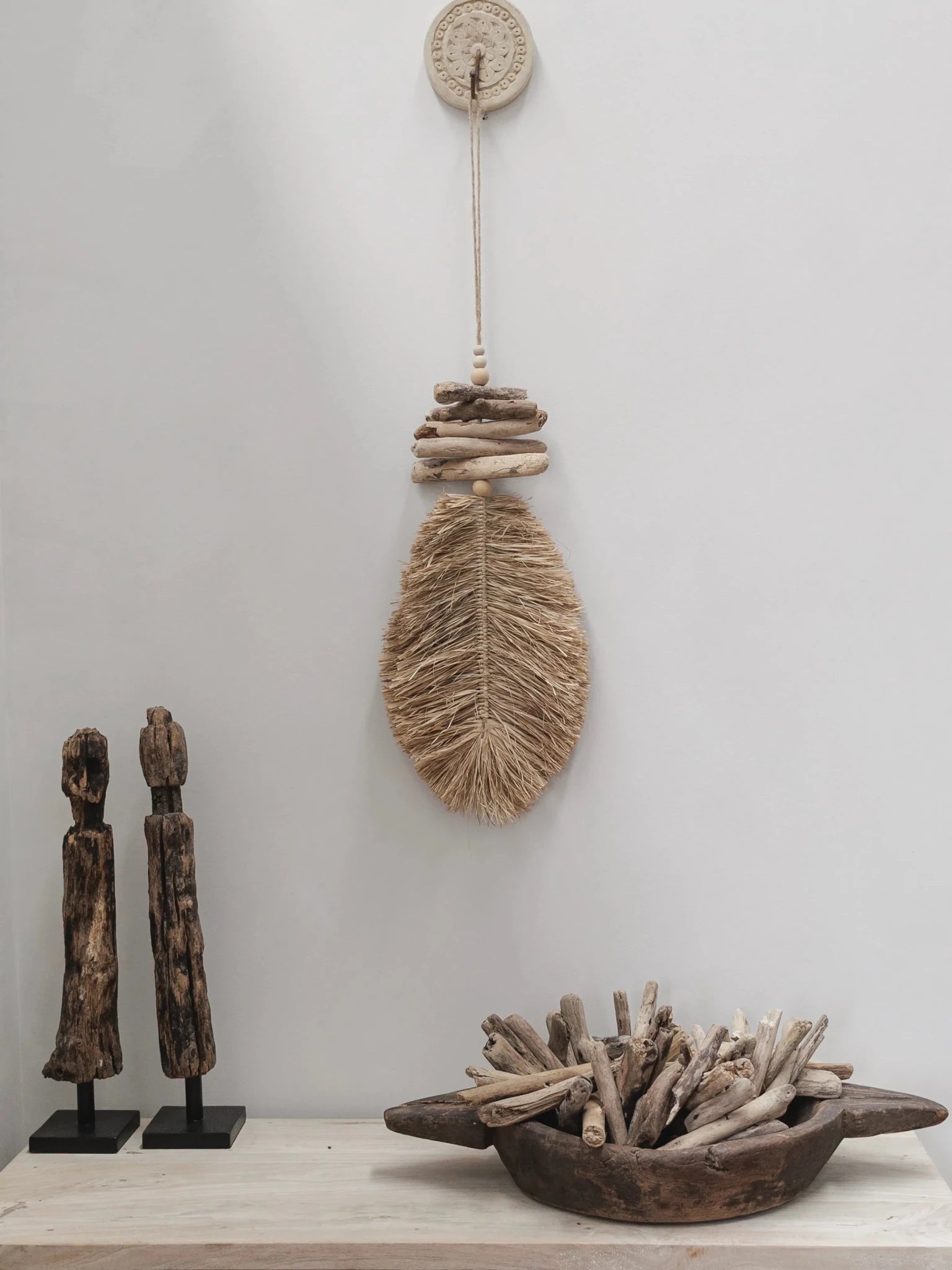 Kora | Driftwood Raffia Leaf Hanging - Wander & Wild Home