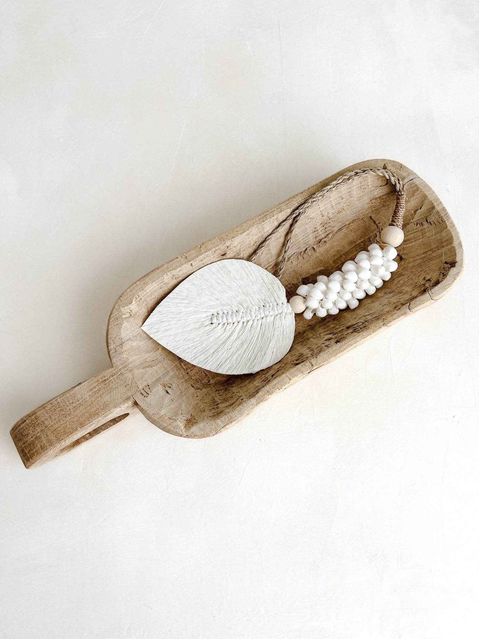 Lana Shell Leaf Tassel