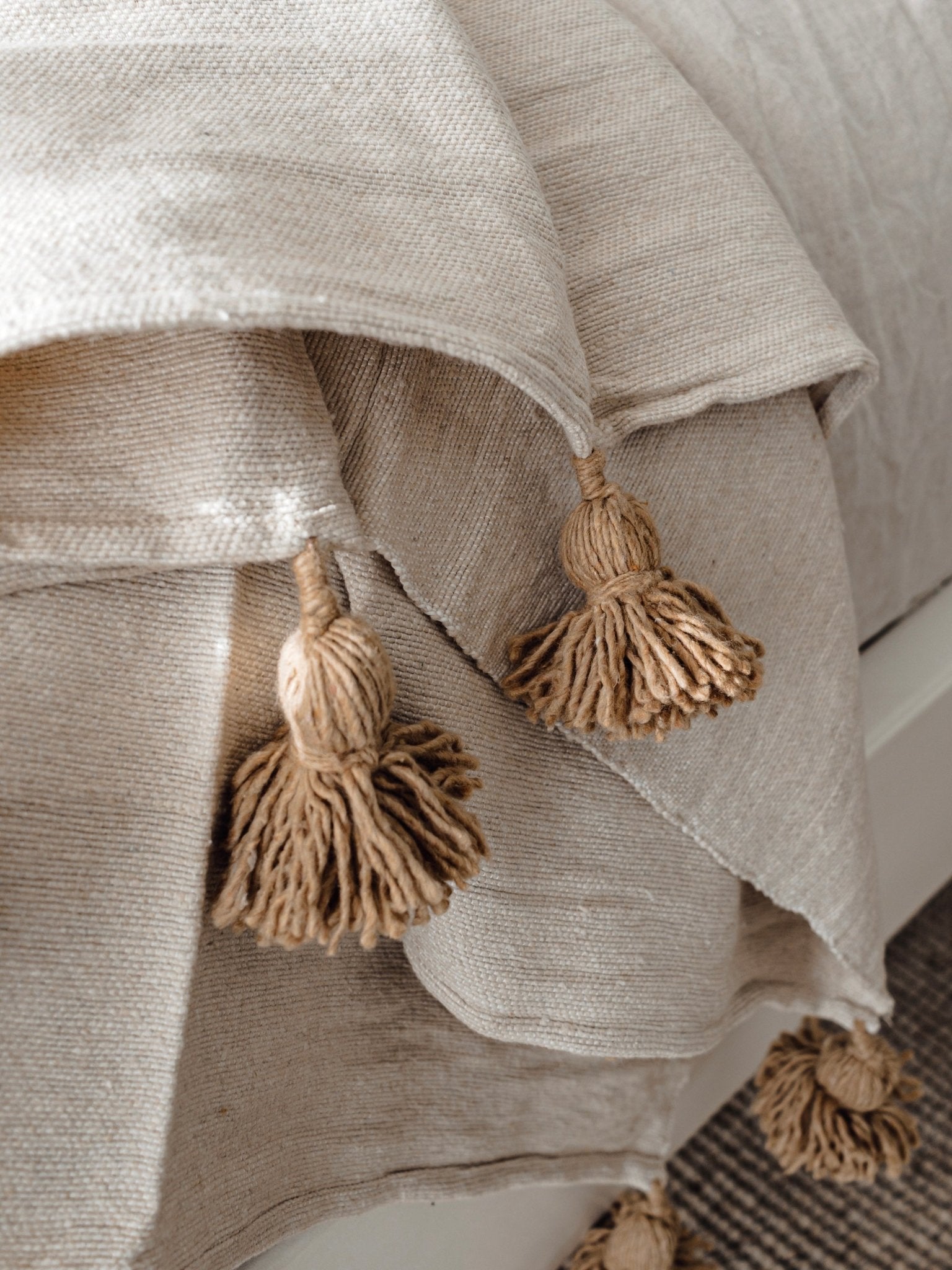 Moroccan Pom Pom Throw Blanket - Dakhla - Wander & Wild Home