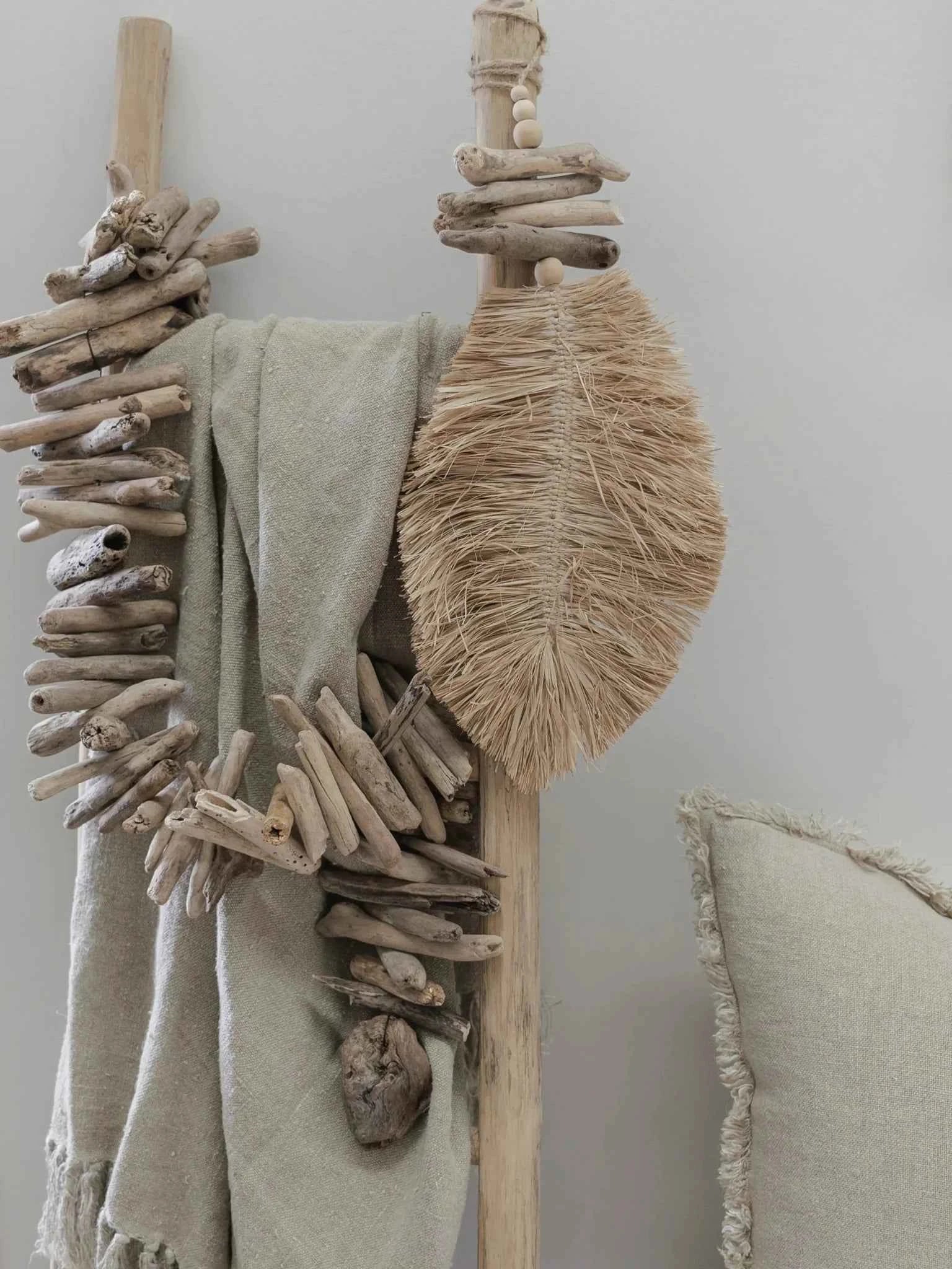 Taro | Natural Driftwood Garland