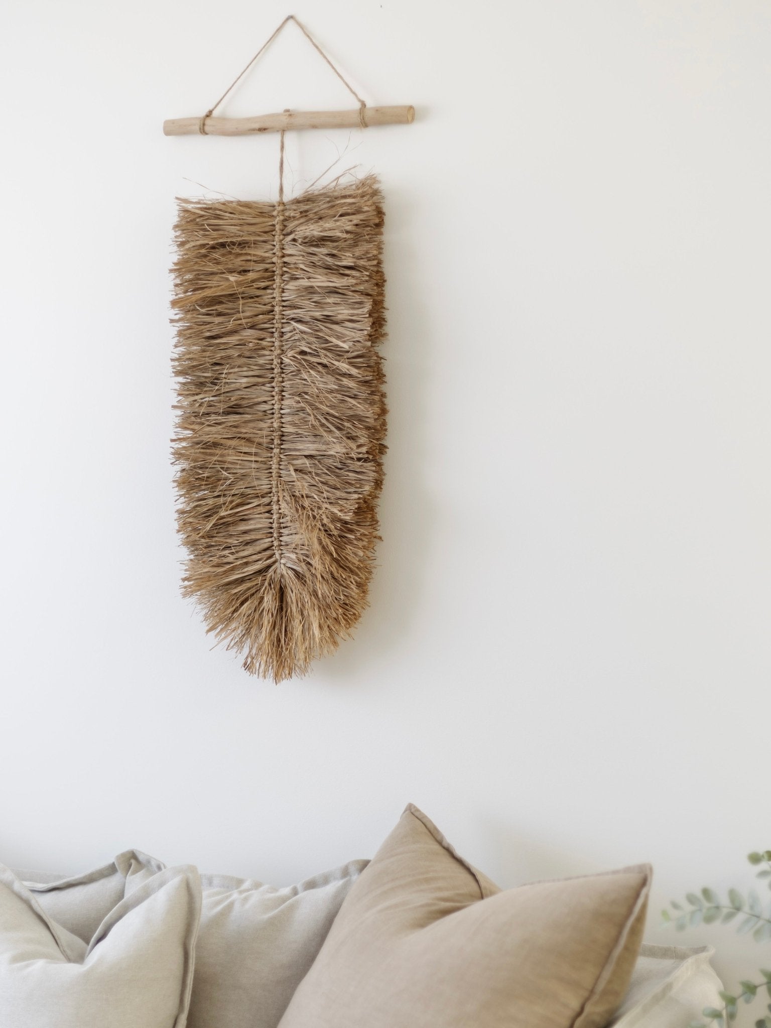 Arla | Raffia Leaf Wall Hanging - Wander & Wild Home