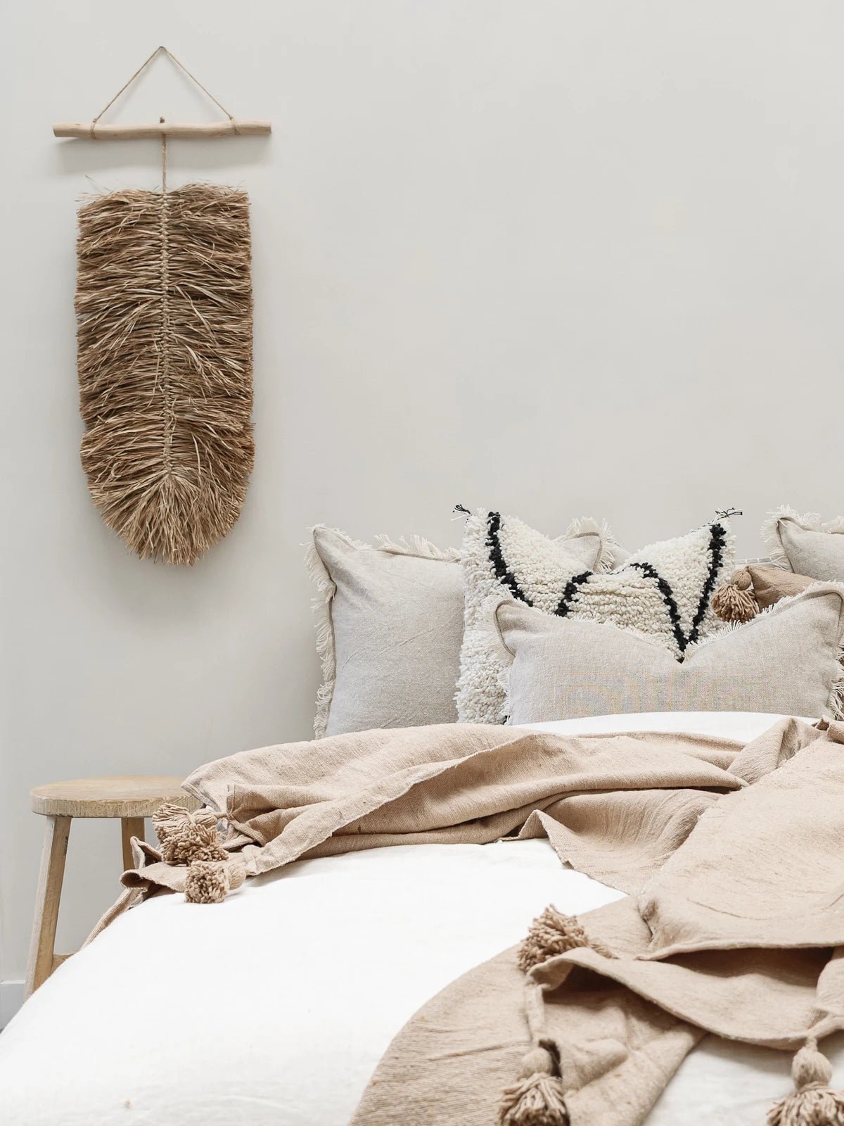 Arla | Raffia Leaf Wall Hanging - Wander & Wild Home