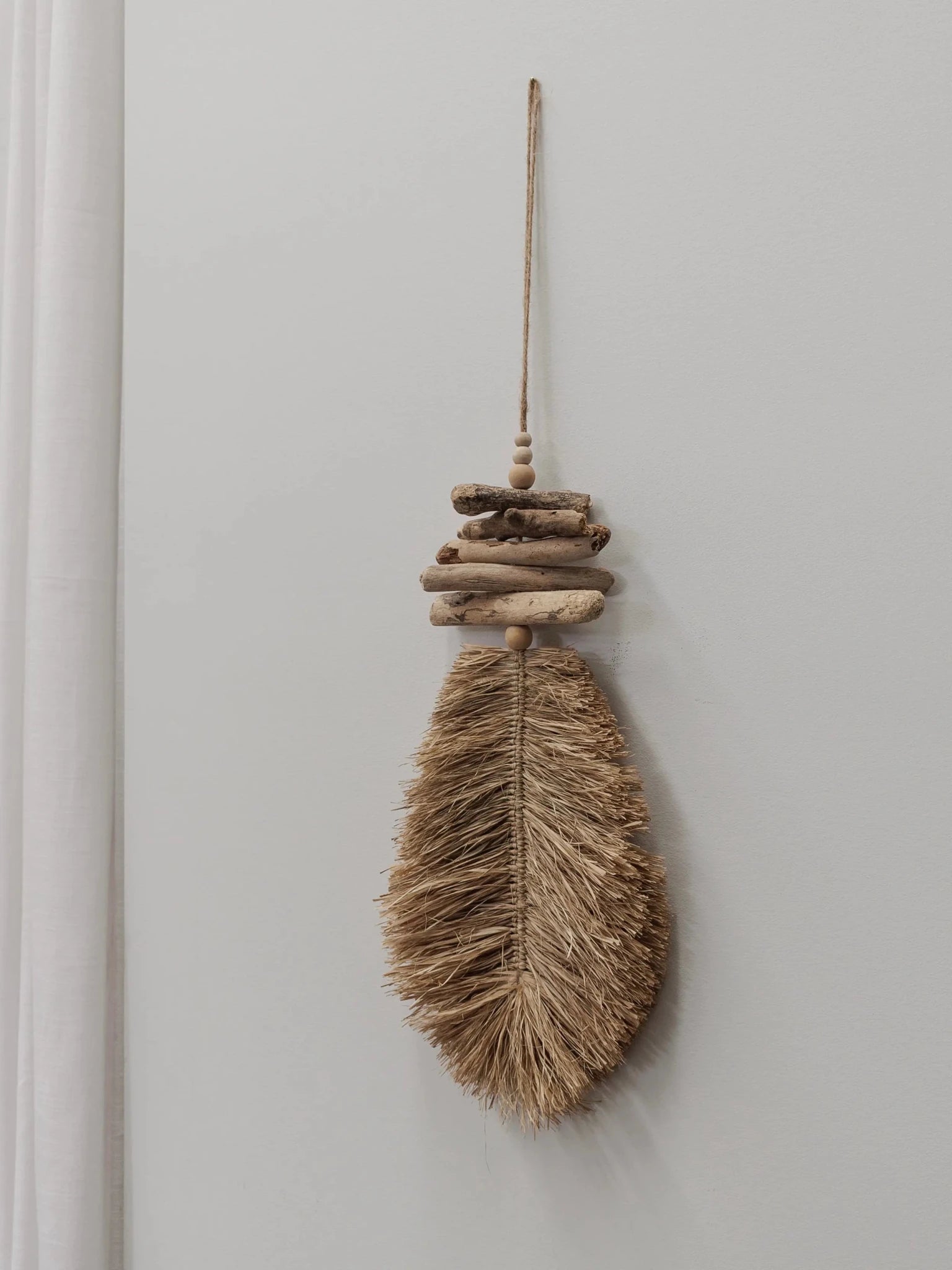 Kora | Driftwood Raffia Leaf Hanging - Wander & Wild Home