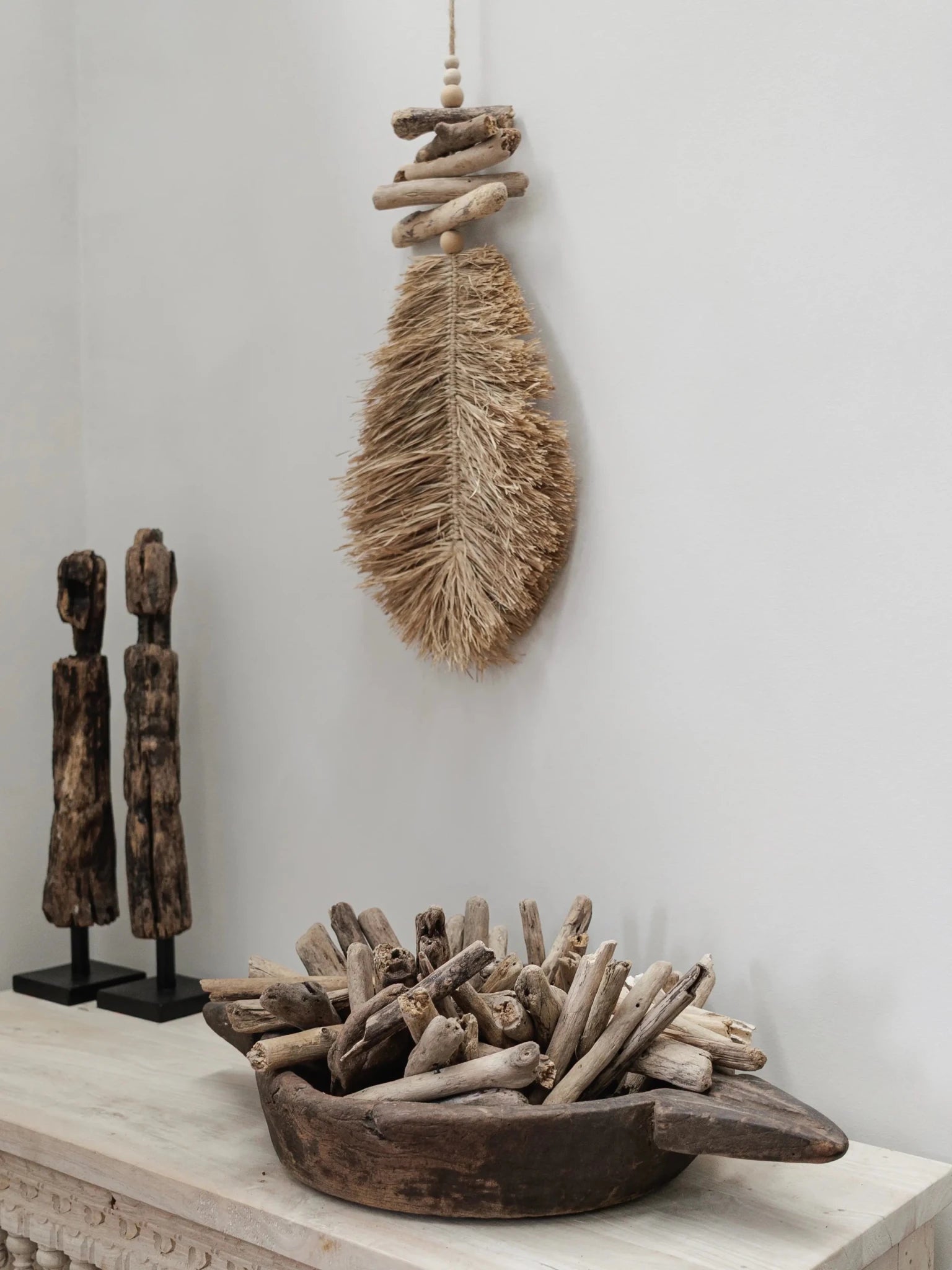 Kora | Driftwood Raffia Leaf Hanging - Wander & Wild Home