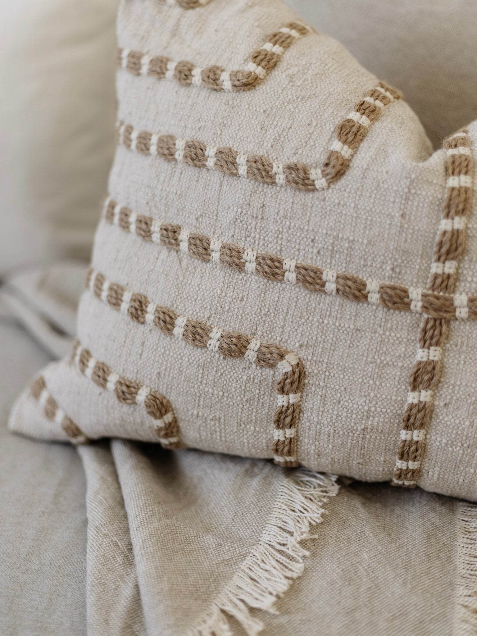 Riva French Linen Throw- Oatmeal/Natural - Wander & Wild Home