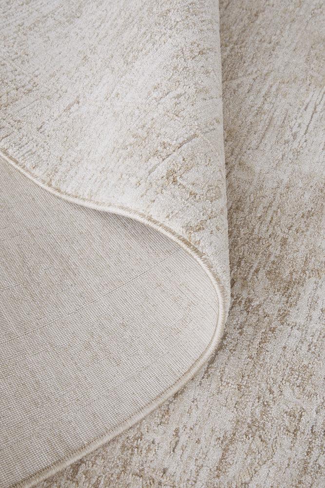 Steph and Gian Flora Husk low pile detail