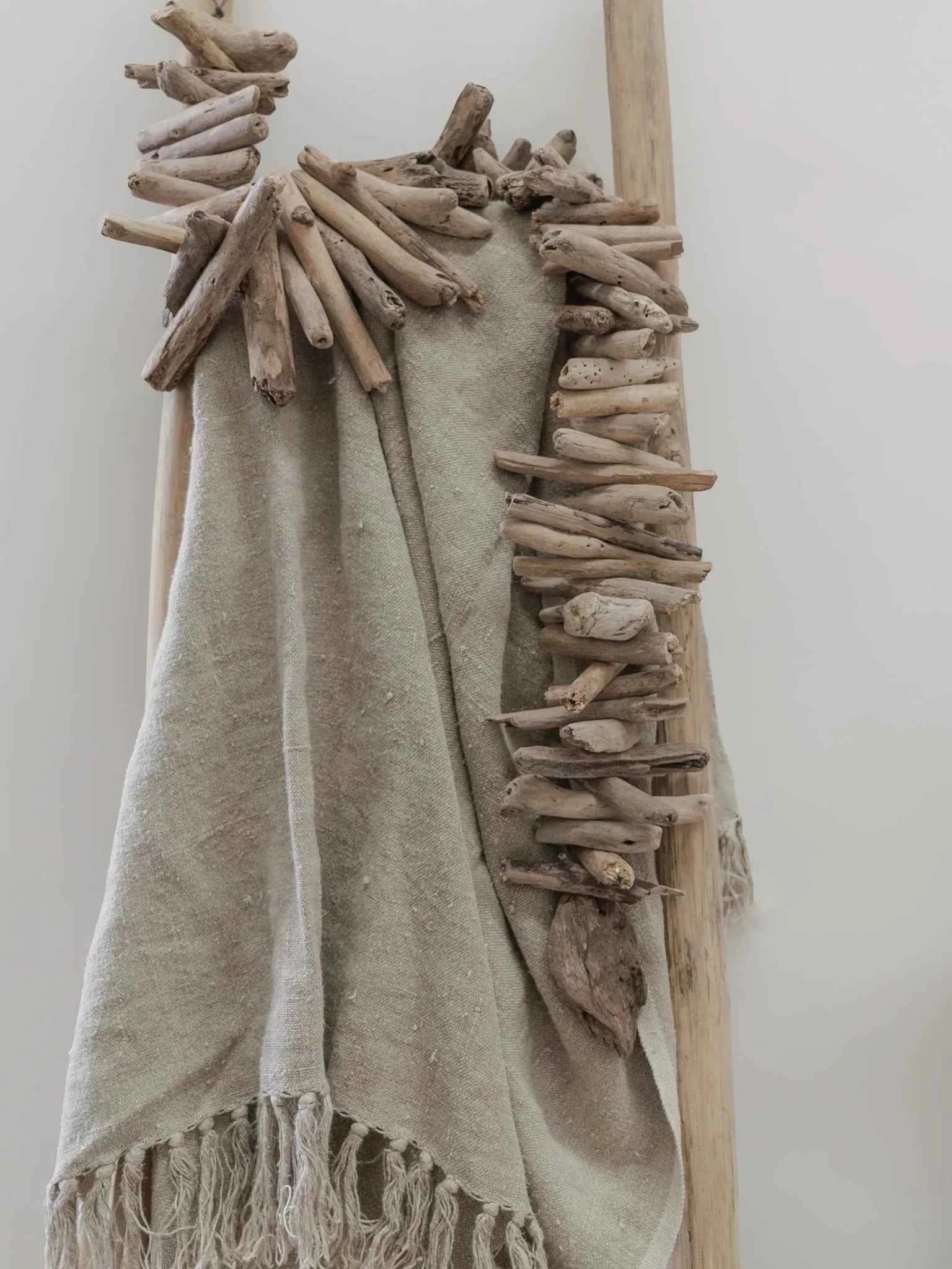 Taro | Natural Driftwood Garland