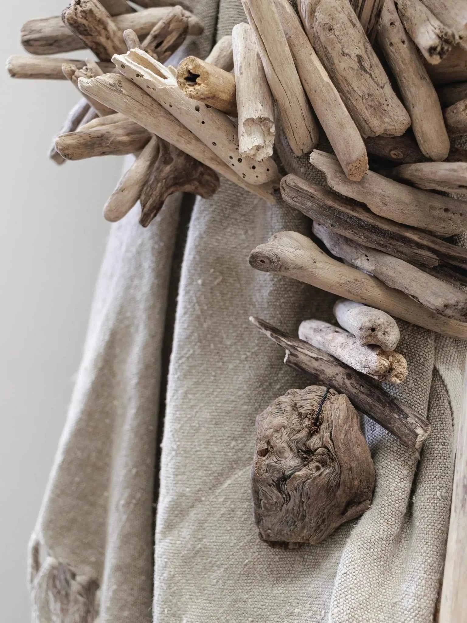 Taro | Natural Driftwood Garland