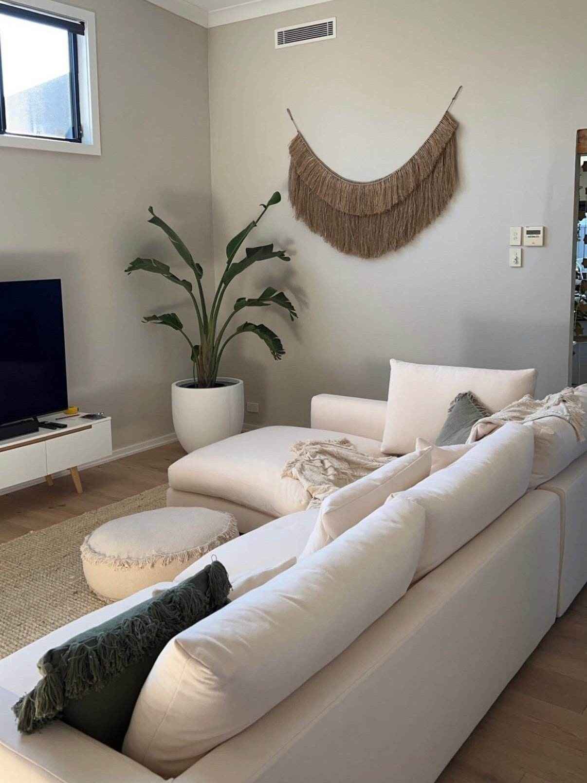 Tirai Raffia Wall Hanging