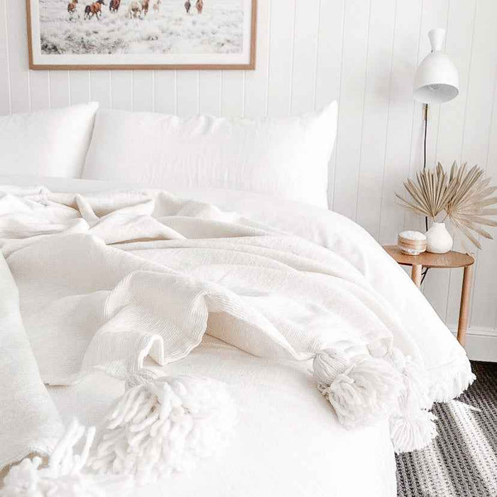 Classic Moroccan Pom Pom Throw - Crisp White - Wander & Wild Home